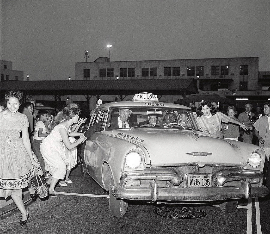 The King takes a cab